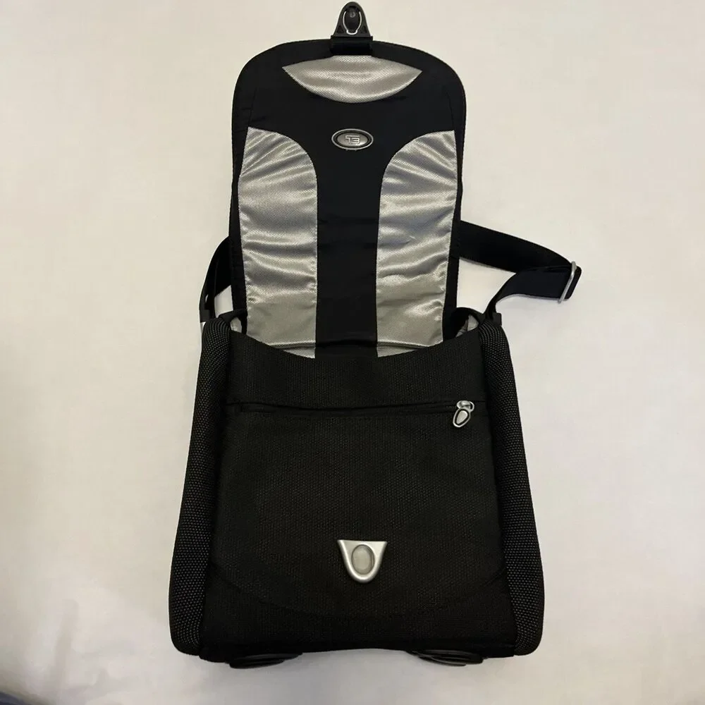TUMI T3 Men's Women's Apex Travel Tote Shoulder Bag Strap Black Classic Style